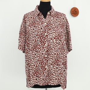 We The Free Animal Print Button Up Shirt Small Side Slits Chest‎ Pocket NWOT
